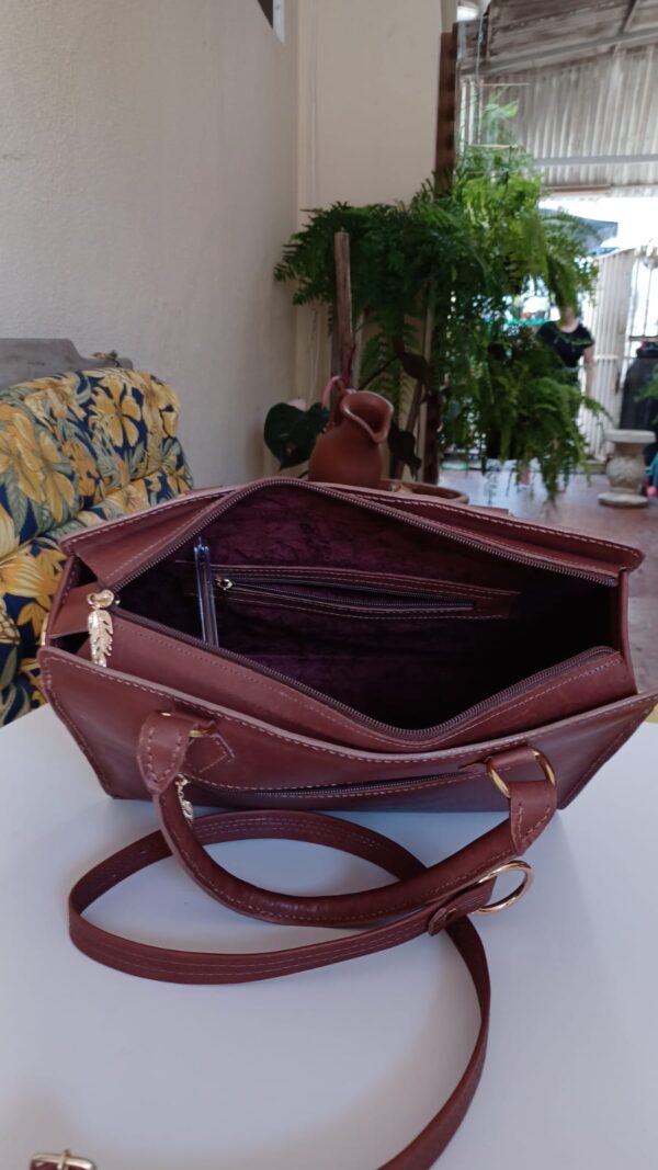 Bolsa feminina em couro (marrom) - Imagem 3