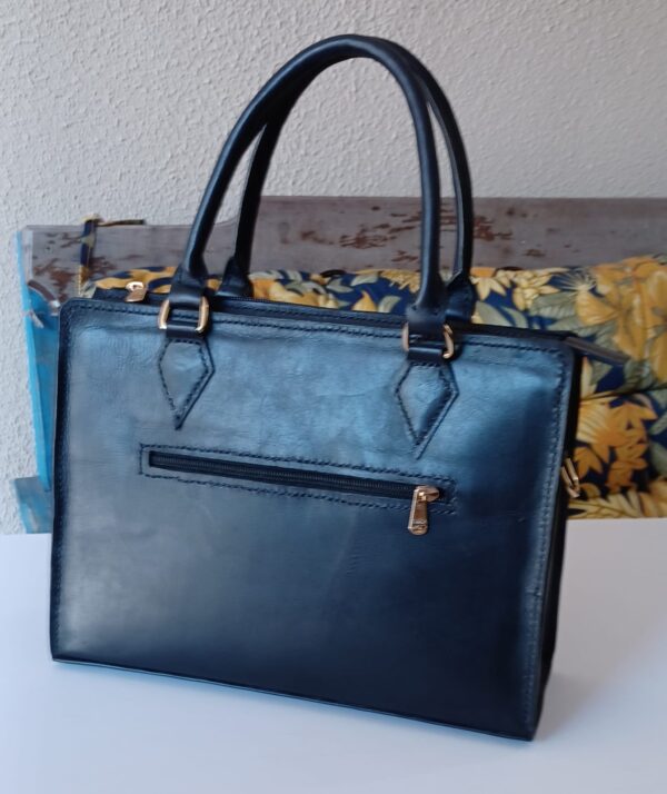 Bolsa feminina em couro (preta) - Imagem 2